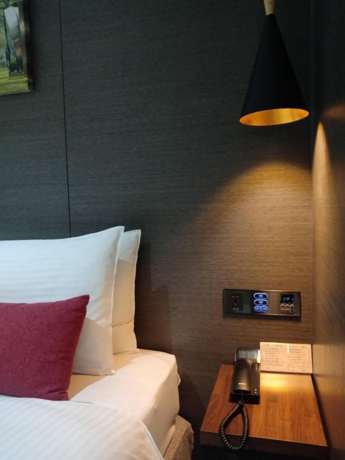 Icasa By Gogo Hotel Taichung Extérieur photo